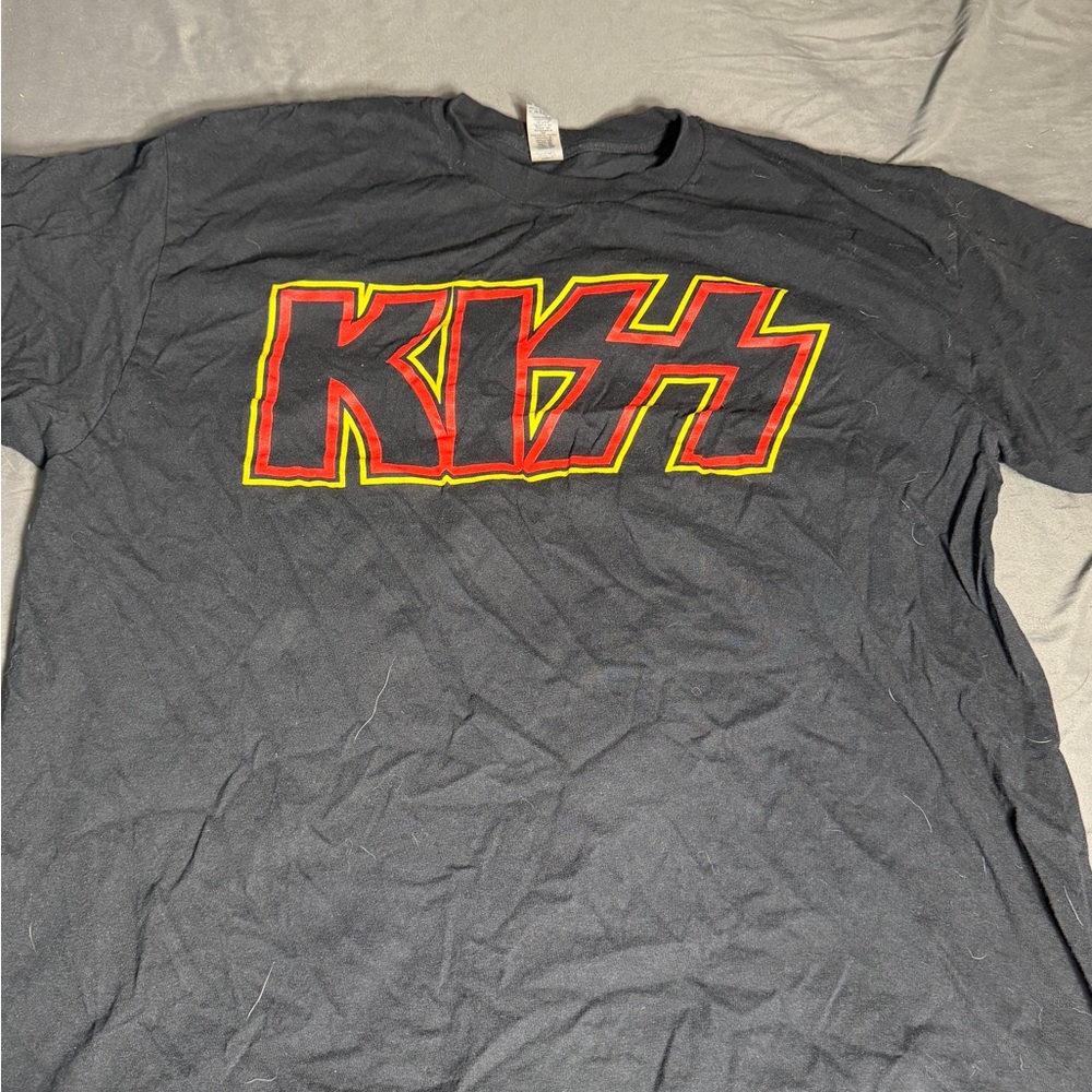 Black KISS Graphic T-Shirt